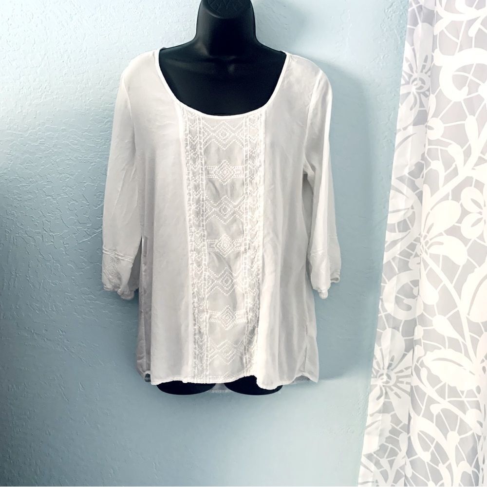 Maurices White Boho Embroidered Top Size Medium
